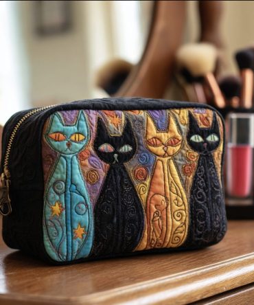 Cat Dreams Quilted Makeup Bag
