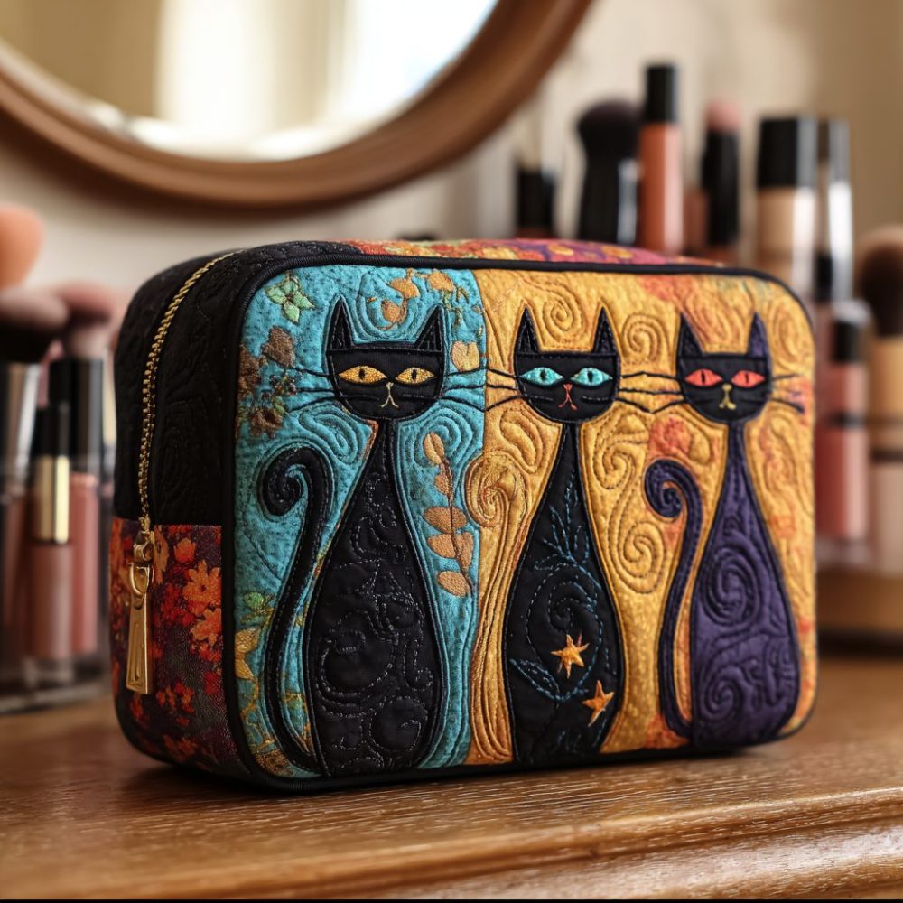 Cat Wonder Quilted Makeup Bag