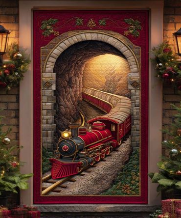 Christmas Steam Voyager Quilted Door Cover