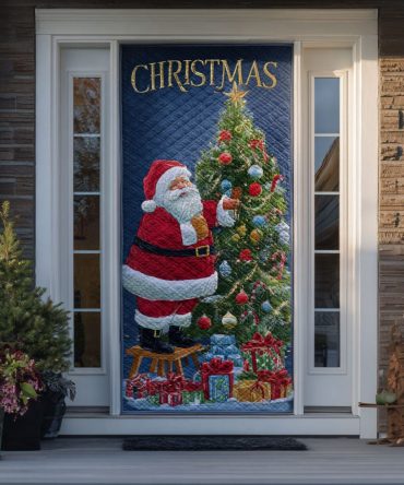 Classic Christmas Claus Quilted Door Cover