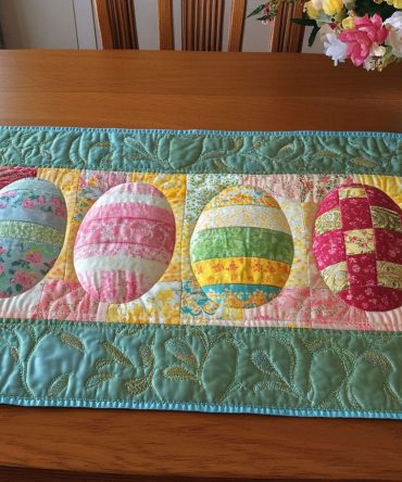 Egg Path Quilted Table Runner