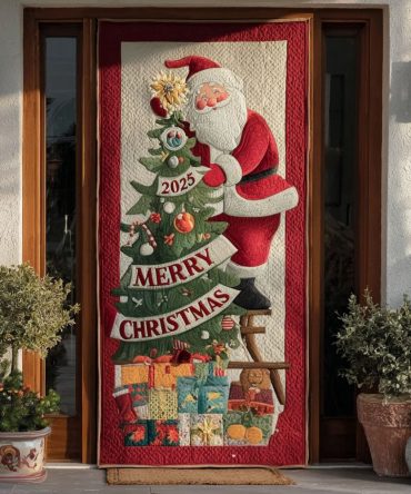 Gift-Giver Santa Quilted Door Cover