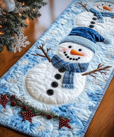 Merry Mistletoe Quilted Table Runner
