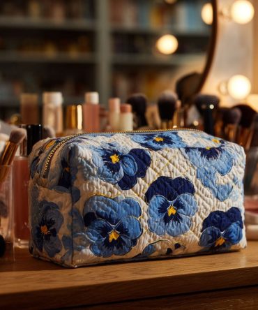 Pansies Breeze Quilted Makeup Bag