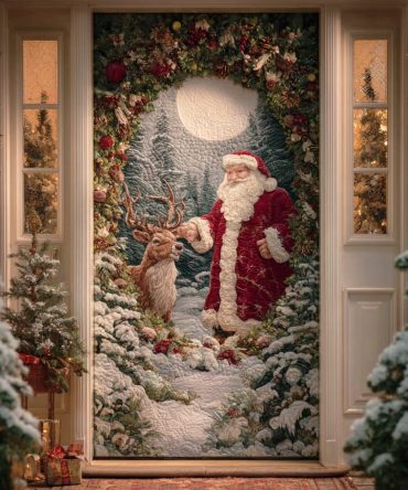 Santa Holiday Smile Quilted Door Cover
