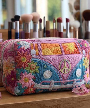 Wanderlust Blooming Quilted Makeup Bag