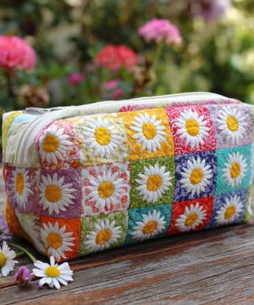 Wild Daisy Quilted Makeup Bag