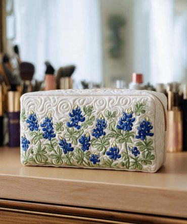 Wildflower White Quilted Makeup Bag