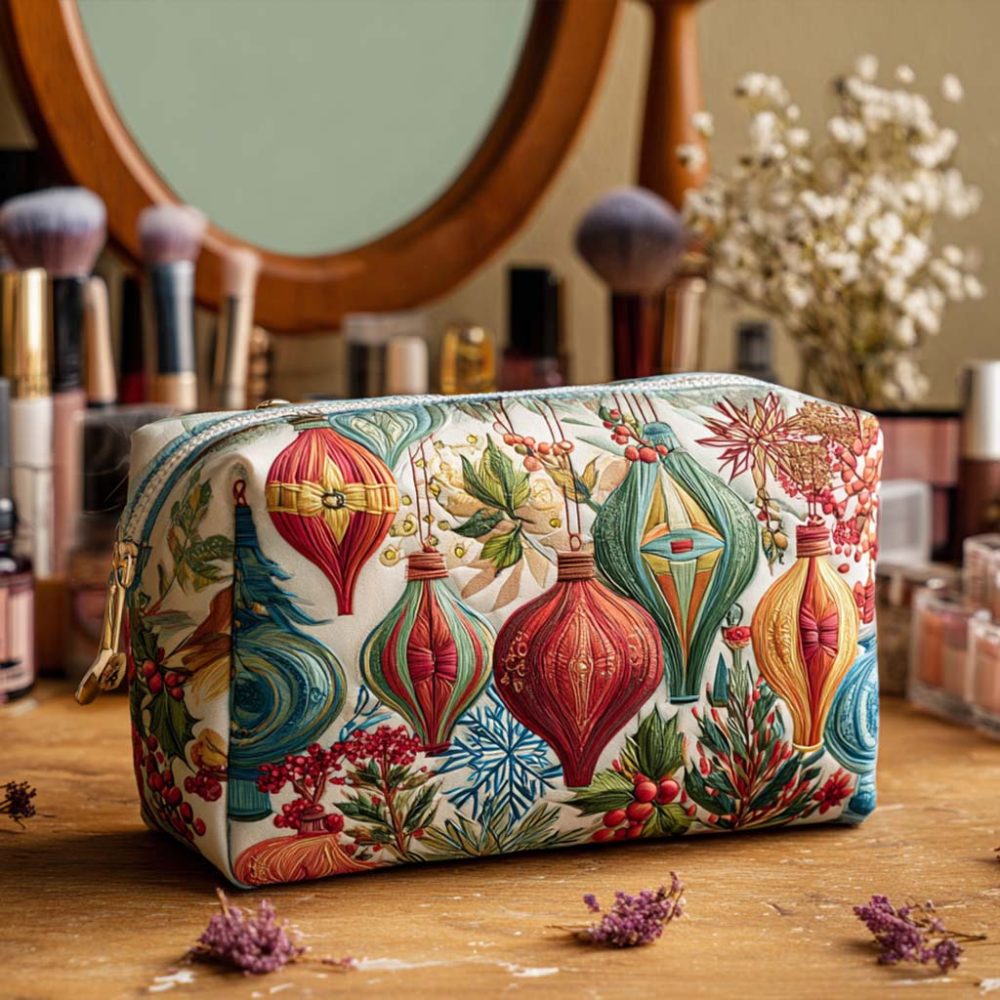 Winter Bauble Bliss Quilted Makeup Bag