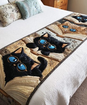 Black Ink Quilted Bed Runner – Bold Black Cat & Ink Illustration Decorative Bed Scarf For Modern Bedrooms, Soft Finish