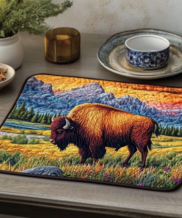 Bold Horizon Quilted Cotton Placemat — Modern Southwestern Design for Stylish Table Settings, Everyday Dining & Durable Protection