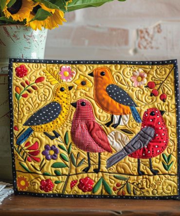 Bright Floral Flock Quilted Placemat — Colorful Bird & Bloom Table Mat, Machine-Washable, Durable Dining Protection for Everyday & Entertaining