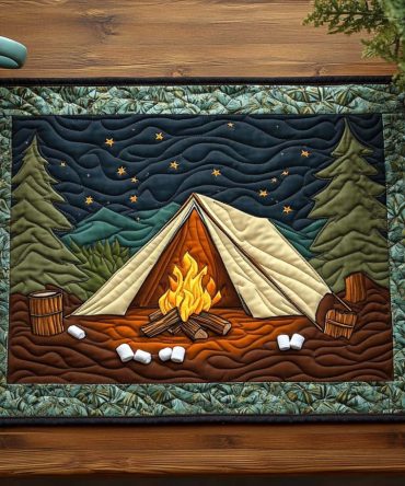 Campfire Glow Quilted Placemat — Rustic Outdoor-Inspired Table Mat, Heat-Resistant & Machine-Washable For Cozy Cabin Or Patio Dining