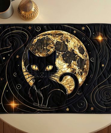 Celestial Cats Night Quilted Table Placemat — Starry Cat Cotton Placemat for Elegant Dining, Cushioned, Machine-Washable & Gift-Ready