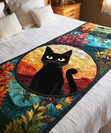 Dark Bloom Quilted Bed Runner — Dramatic Floral Bedding Scarf For King & Queen Beds, Reversible Layering Accent