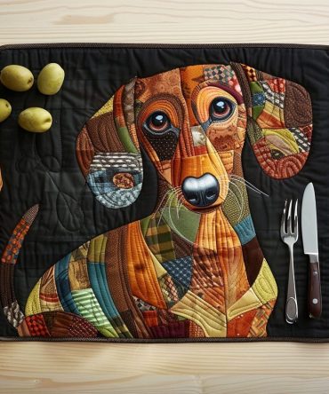 Autumn Dachshund Quilted Placemat — Faithful Dog Lover Table Mat With Cozy Fall Palette, Quilted Cotton-Blend, Machine Washable, Cute Pet-Themed Dining Accent