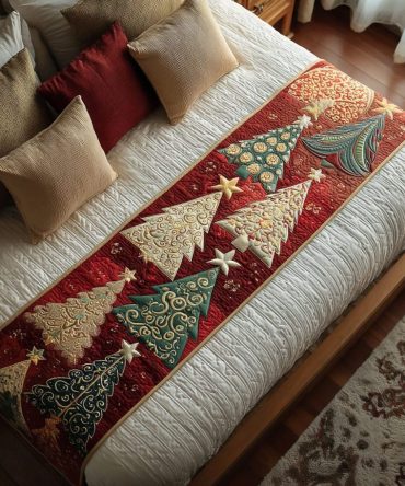 Festive Dreams Holiday Quilted Bed Scarf — Luxury Christmas Bedding Accent For Warm Seasonal Décor & Cozy Bedroom Makeovers