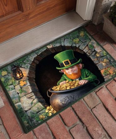 Glee Fortune Greeter Welcome Mat — Cheerful Lucky Front Door Rug, Weather-Resistant Outdoor/Indoor Doormat, Durable Non-Slip & Festive Decor