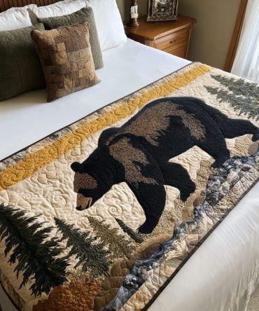Glowing Grizzly Quilted Bed Scarf - Premium Quilted Bed Runner For Rustic Bedrooms, Reversible Cotton-Blend Accent For Lodge & Cabin