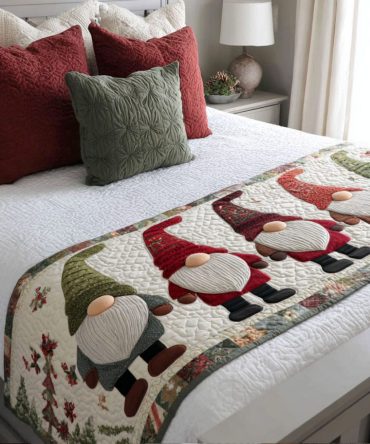 Cozy Hearthside Quilted Bed Runner — Festive Christmas Bedding Accent For Farmhouse & Cottage Décor, Durable Cotton Blend, Reversible