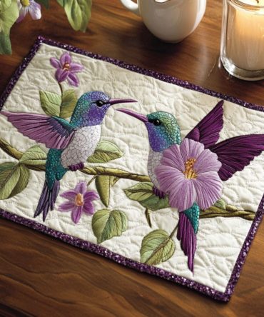 Iridescent Quilted Placemat for Chic Dining — Shimmering Accent Table Mat, Machine-Washable, Heat-Resistant, Perfect for Modern Entertaining