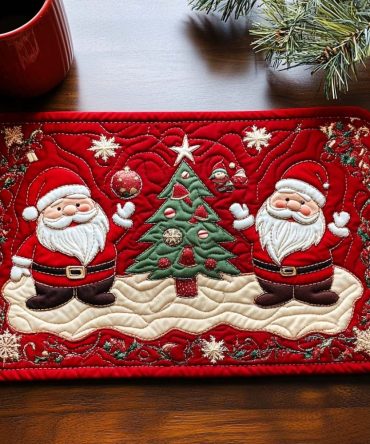 Festive Quilted Placemat with Jolly Santa Twins — Christmas Table Mat for Holiday Dining, Cozy Cotton, Heat-Resistant, Machine-Washable & Gift-Ready