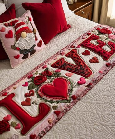 Love Season Bliss Quilted Bed Runner - Romantic Seasonal Bed Scarf With Heart Accents , Decorative Throw To Refresh Bedroom For Holidays & Special Occasions