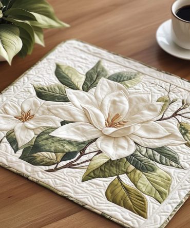 Magnolia Bloom Quilted Placemat – Elegant White Magnolia Floral Table Mat, Plush Cotton Quilting, Heat-Resistant & Easy-Care For Classic Dining