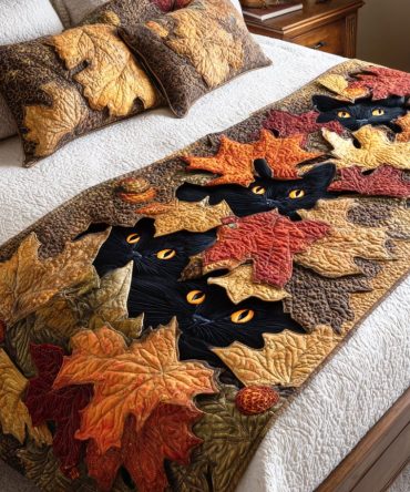 Moon Glow Quilted Bed Runner — Soft Nighttime Bedding Accent With Subtle Sheen, Reversible Decorative Bed Scarf