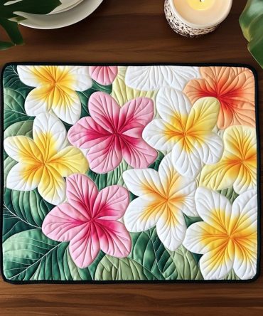 Tropical Plumeria Quilted Placemat — Vibrant Floral Table Accent, Soft Cotton Blend, Fade-Resistant & Machine Washable For Tropical Dining