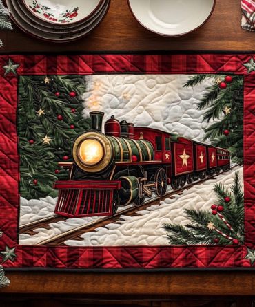 Festive North Pole Lined Quilted Table Mat — Holiday Christmas Placemat with Lined Stitch Detail, Thick Cotton Blend, Machine-Washable