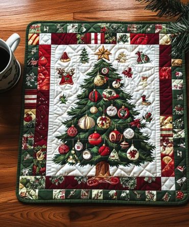 Ornamented Christmas Tree Quilted Placemat - Festive Holiday Table Mat, Insulated & Machine-Washable, Classic Tree Ornament Design