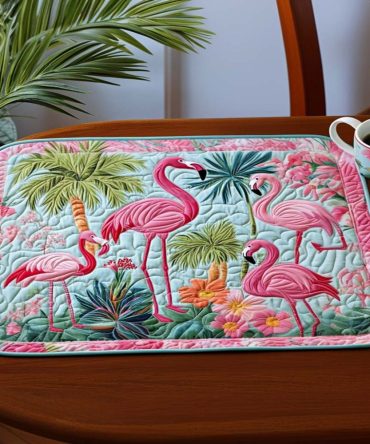 Tropical Palm Quilted Placemat — Island-Inspired Table Accent, Insulated & Machine-Washable For Summer Entertaining, Beachy Everyday Style