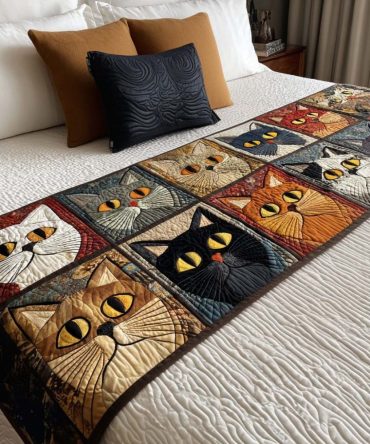 Patchwork Cats Quilted Bed Runner – Charming Handmade-Style Feline Bedding Accent, Colorful Quilting, Soft Cotton-Blend Finish