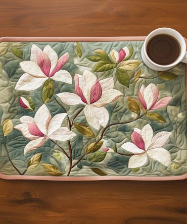 Pink Magnolia Charm Quilted Placemat — Soft Pink Floral Cotton Table Mat, Heat-Protective Quilting & Machine Washable for Feminine Decor