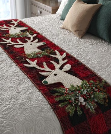 Reindeer Dream Quilted Bed Runner — Cozy Holiday Bed Scarf With Playful Reindeer Design For Festive Bedroom Styling