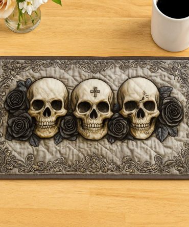 Rose Reaper Quilted Placemat — Dramatic Floral Table Accent, High-Quality Quilting & Machine-Washable Protection for Bold Dining Style