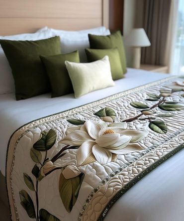 Rustic Magnolia Bloom Quilted Bed Runner - Farmhouse Floral Bedding Accent In Warm Tones, Vintage-Inspired Magnolia Print Throw For Cozy Country Charm