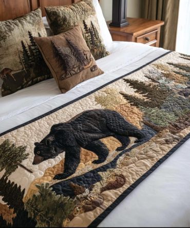 Rustic Roamer Quilted Bed Scarf — Heritage Cabin Quilted Bed Runner With Outdoorsy Motifs, Durable Cotton For Everyday Use