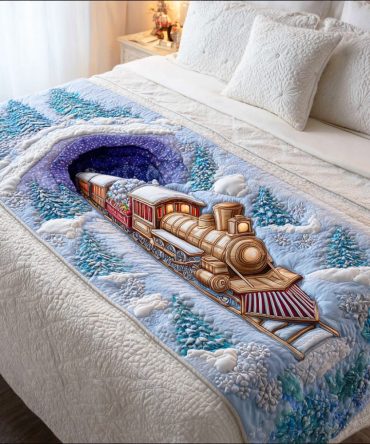 Snowflake Journey Quilted Bed Runner – Elegant Winter-Themed Bed Scarf With Snowflake Motif , Cozy Quilted Throw For Seasonal Decor