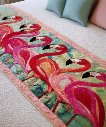 Tropical Flock Quilted Bed Runner — Vibrant Bird & Palm Motif Bed Scarf For Island-Inspired Bedrooms, Lightweight & Washable
