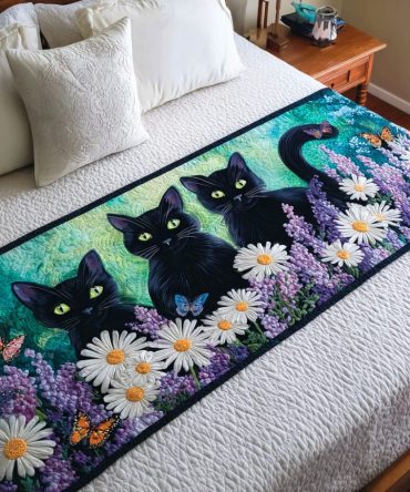 Twilight Stroll Quilted Bed Runner — Evening Garden Decorative Scarf For King & Queen Beds, Reversible Fashionable Accent