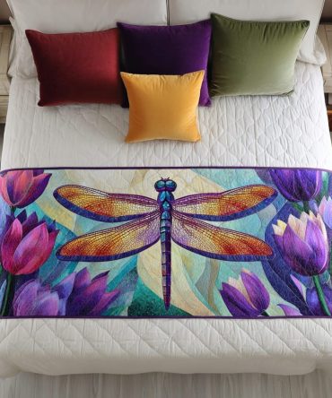 Whimsy Dragonfly Quilted Bed Runner - Nature-Inspired Cottage Accent With Delicate Dragonfly Motif, Soft Quilted Finish For Charming Bedrooms