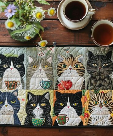Whisker Cat Wonderland Quilted Placemat — Playful Cat Motif, Reversible Cotton Blend, Durable & Easy-Care Dining Accent