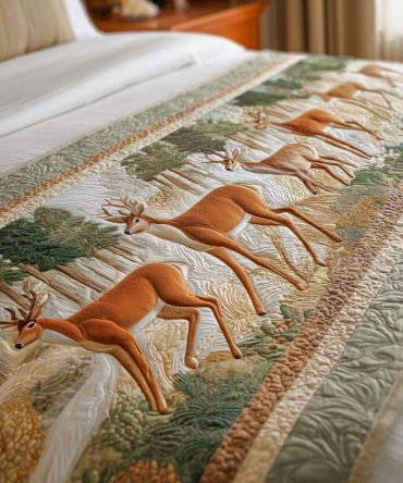 Woodland Parade Quilted Bed Runner — Festive Forest Motif For Seasonal Bedrooms, Charming Nature-Themed Bedding Accent