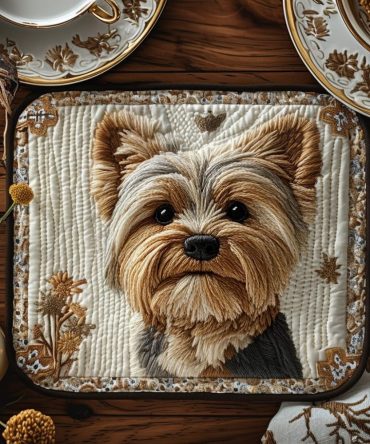 Charming Yorkie Quilted Table Placemat — Cute Puppy Kitchen Decor, Durable Cotton Blend, Machine Washable & Gift-Ready for Dog Lovers