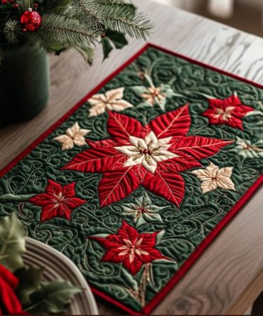 Yuletide Garden Quilted Placemat — Festive Floral Holiday Table Mat, Padded Cotton-Blend, Heat-Resistant & Machine-Washable for Seasonal Entertaining