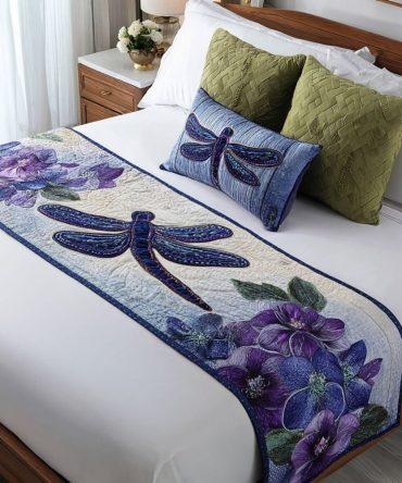 Zippy Wings Quilted Bed Runner - Playful Butterfly Throw For Queen & King Beds, Vibrant Decorative Accent, Reversible & Easy-Care