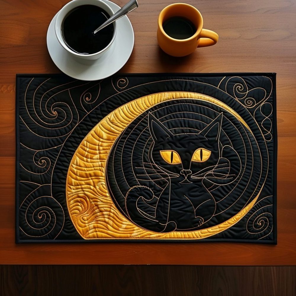 Midnight Cat Quilted Placemat - Elegant Black Cat Table Mat for Kitchen, Holiday Decor, Machine-Washable & Durable Gift