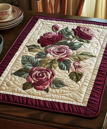 Rose Garden Quilted Placemat - Romantic Floral Table Mat, Reversible Cotton, Heat-Resistant Backing, Machine Washable, Vintage Decor